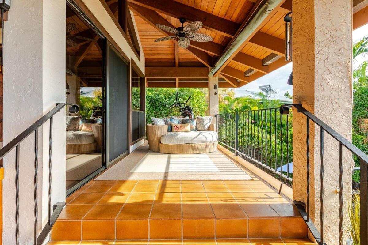 Luxury Villa, Private Pool, Stunning Ocean Views, Prime Location Kailua-Kona Exterior photo