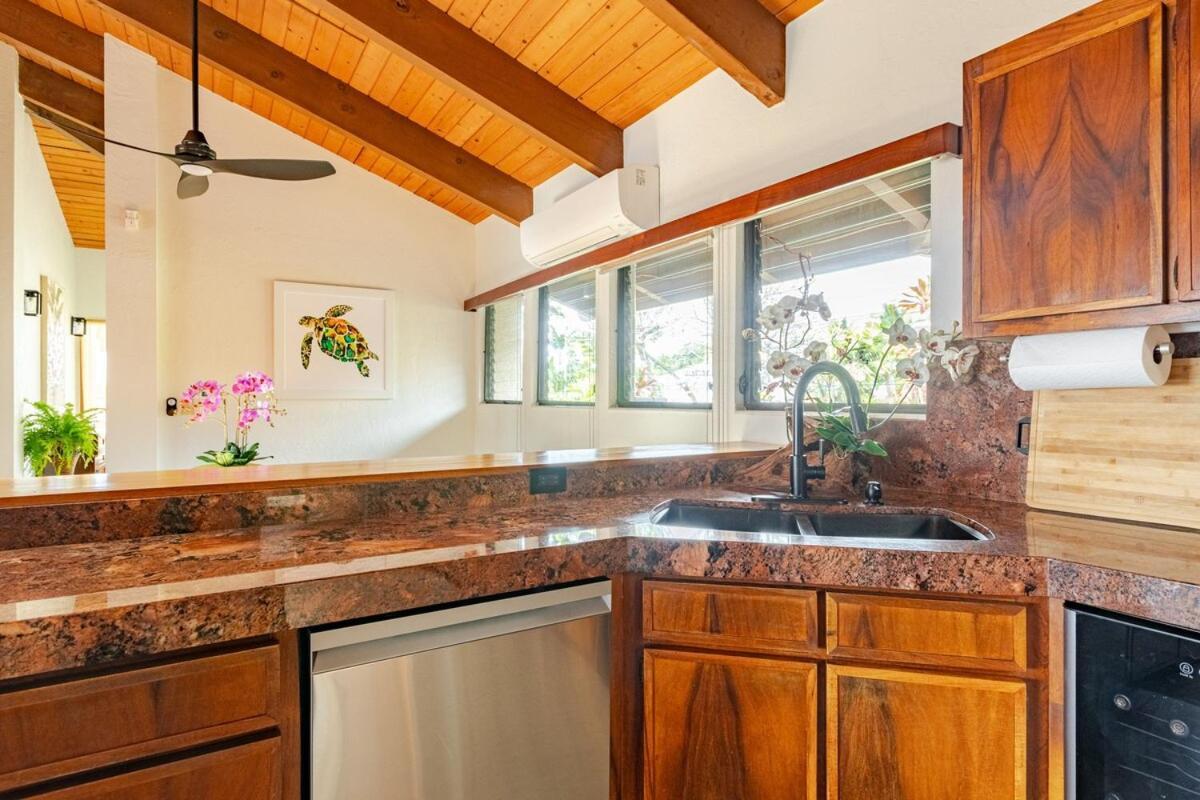 Luxury Villa, Private Pool, Stunning Ocean Views, Prime Location Kailua-Kona Exterior photo